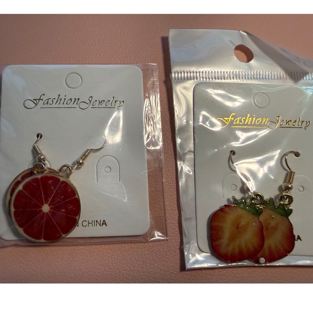 Fruit Earring Set Strawberry and Grapefruit Slice Drop Earrings Gold Tone 2 Pair